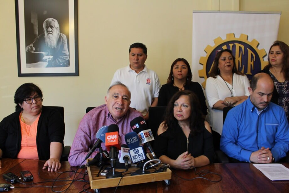 APOYO A MESA DEL SECTOR PÚBLICO FRENTE A LOS DESPIDOS.