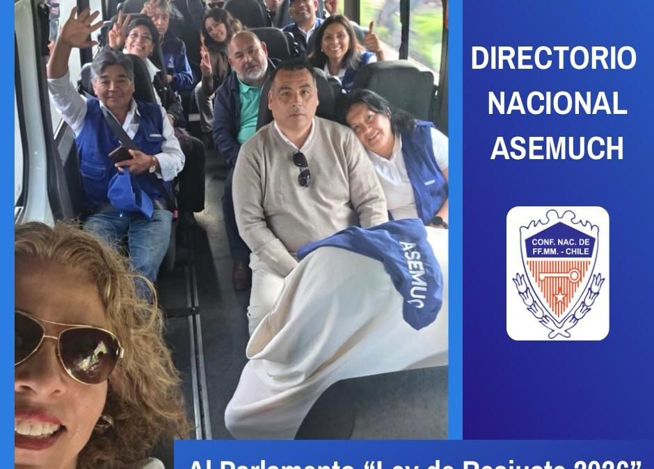 ASEMUCH participa en banderazo de la Mesa del Sector Público en el inicio de la tramitación del reajuste